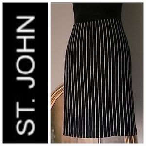ST JOHN Black & White Vertical Stripe Santana Knit Pencil Skirt. Size 2